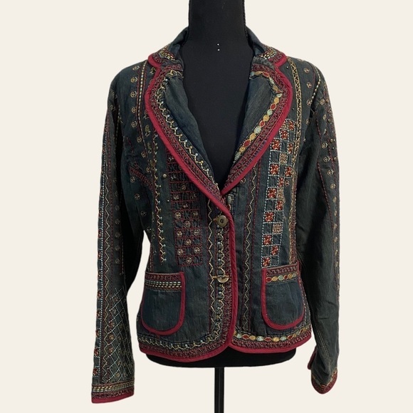 Chico’s Blazer women’s size Medium Embroidered studded Blazer Jacket - Picture 1 of 14